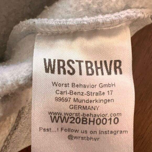 Wrstohvr Worst Behavior cropped hoodie Sz S  butterfly Embroidered sleeves - Picture 7 of 7